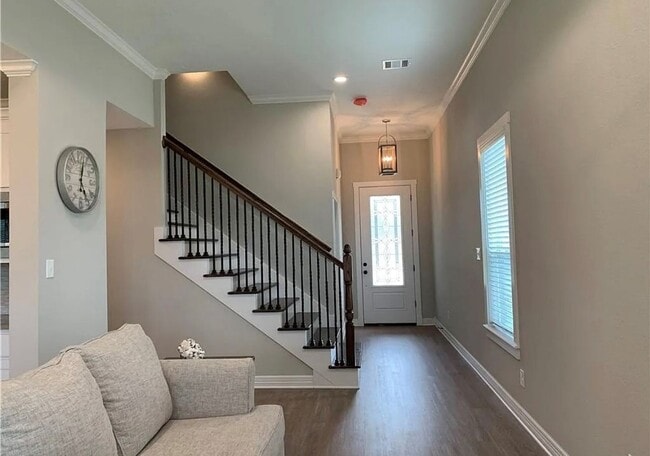 Building Photo - 2 story custom home  Available 9/24/25