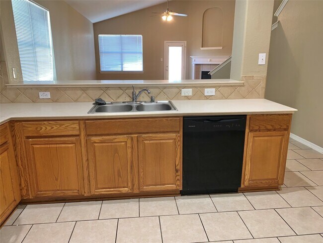 Building Photo - 926 Andover Glen Dr