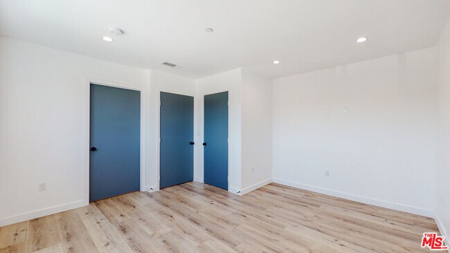 Building Photo - 2304 Hauser Blvd