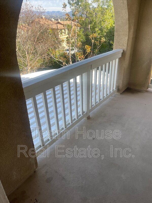 Building Photo - 26734 Via Bellazza