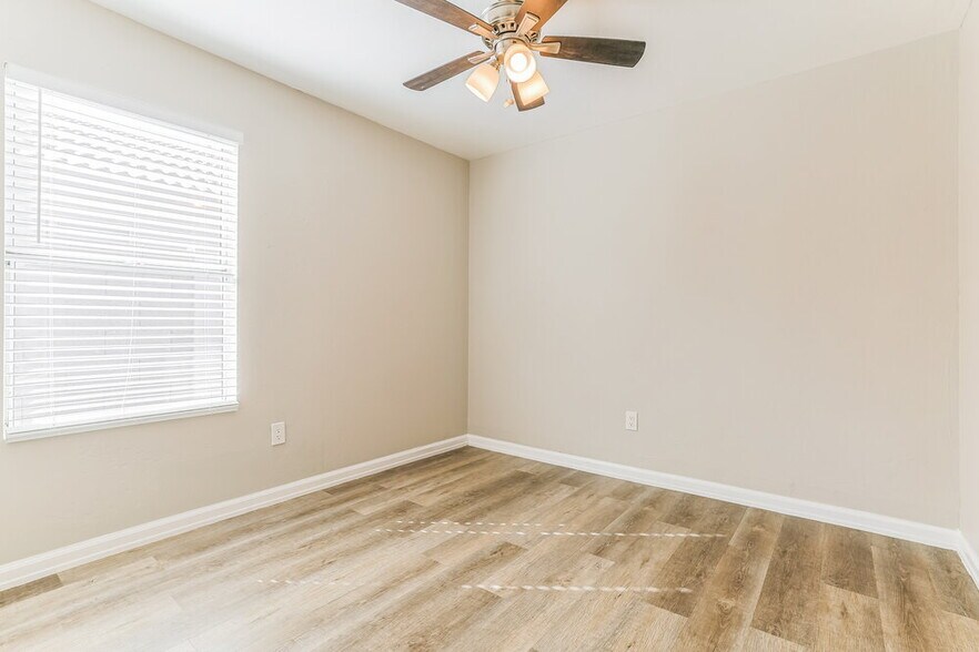 Building Photo - 741 S Monte Vista St