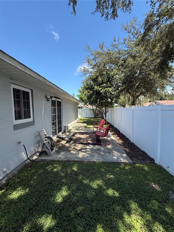Building Photo - 9941 Red Clover Ave