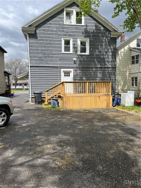 Building Photo - 2018 James St