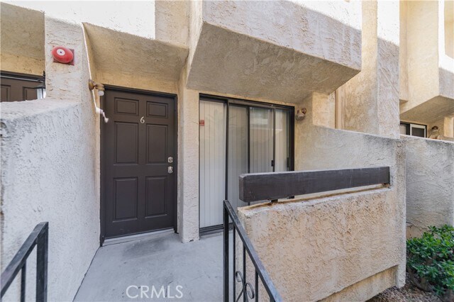 Building Photo - 543 W Stocker St