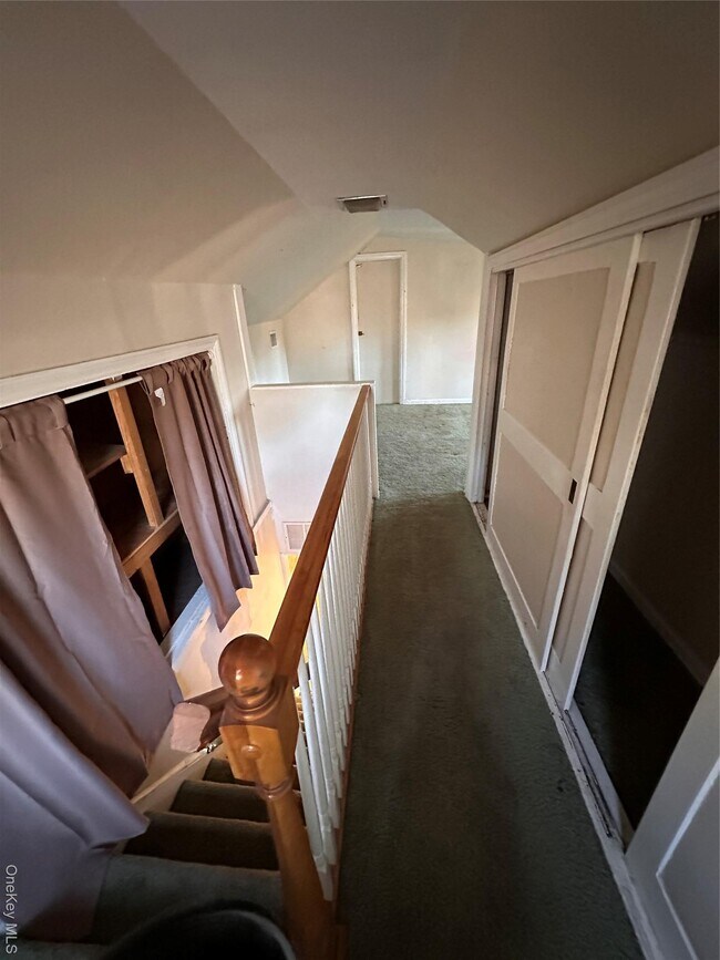 Building Photo - 91 7th St