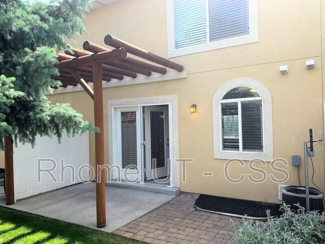 Building Photo - 9639 S Villa Springs Cove