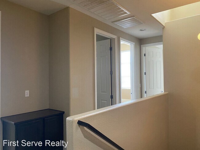 Building Photo - 4 br, 3.5 bath House - 3177 Palazzo Reale