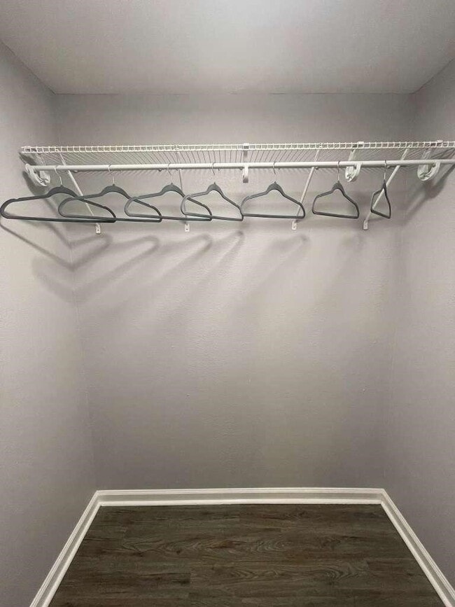 Building Photo - 1223 W 25th St