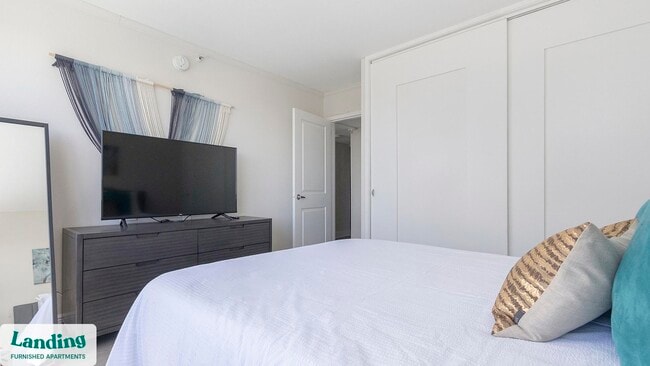 Building Photo - 305 Dr. M.L.K. Jr St S