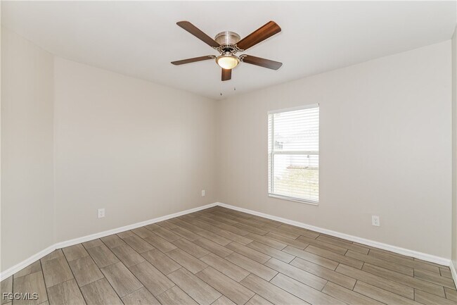 Building Photo - 2011 NW 23rd St