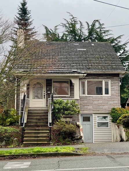 Building Photo - 551 NE 65th St