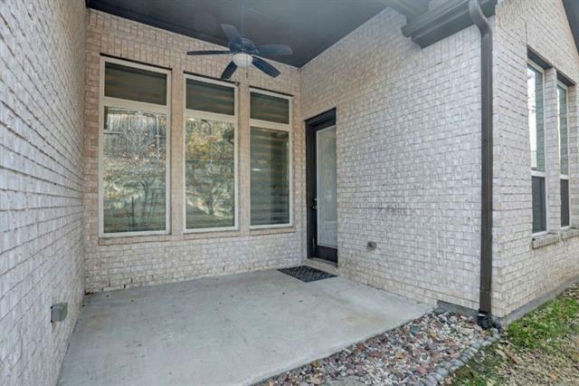 Building Photo - 1118 Maverick Dr