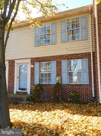 Building Photo - 143 Little River Dr