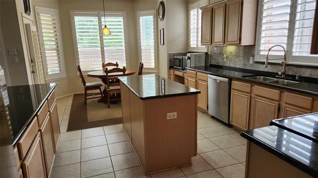 Building Photo - 1381 Wentworth Dr