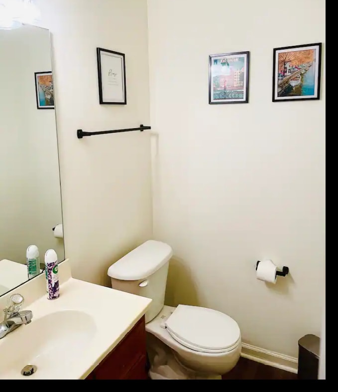 Building Photo - 21028 N Main St