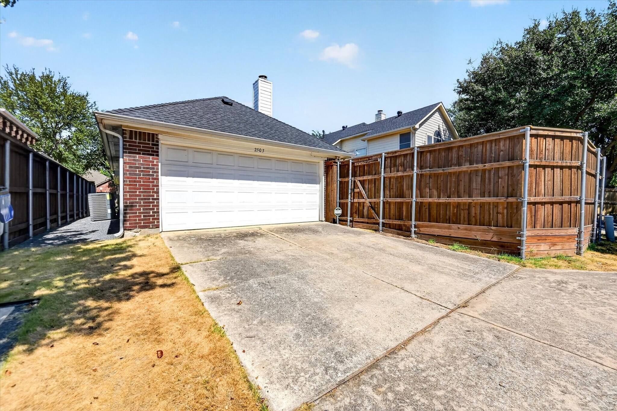 Building Photo - 2503 Windgate Ln