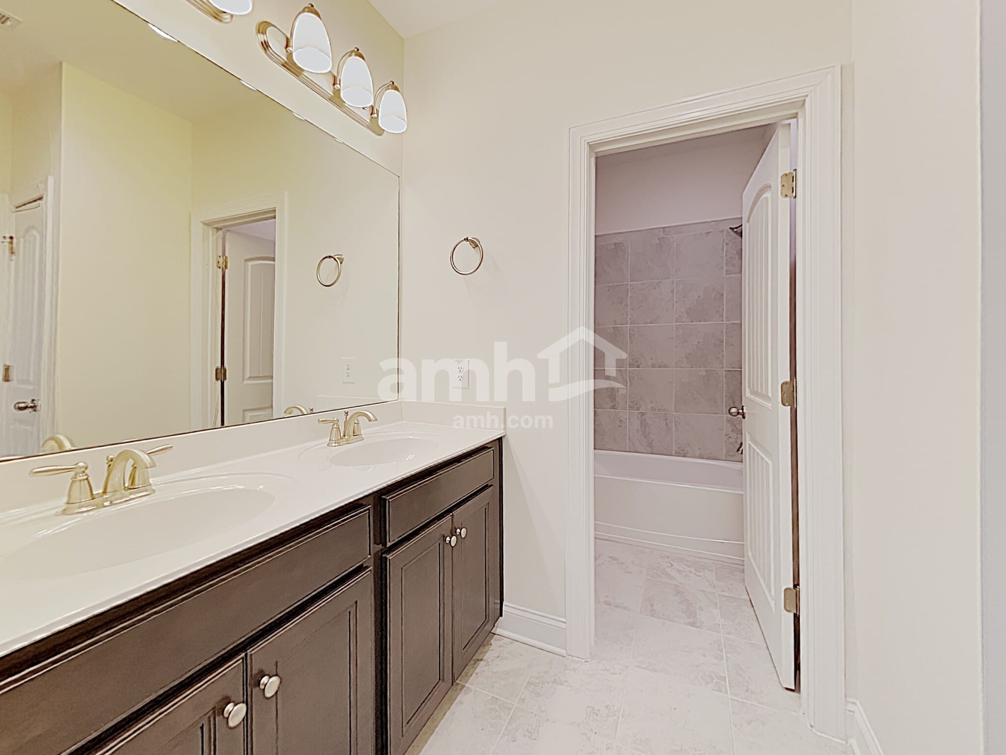 Building Photo - 124 Benjamin Ln