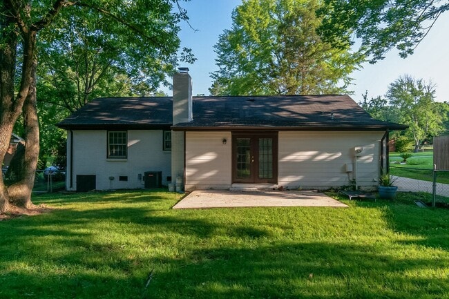 Building Photo - Well maintained ranch home in Charlotte!