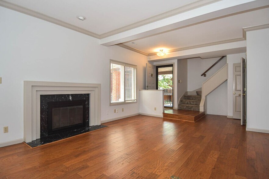 Building Photo - 4444 Lindell Blvd