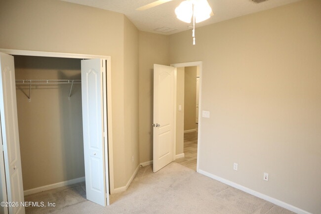 Building Photo - 6816 Crosby Falls Dr