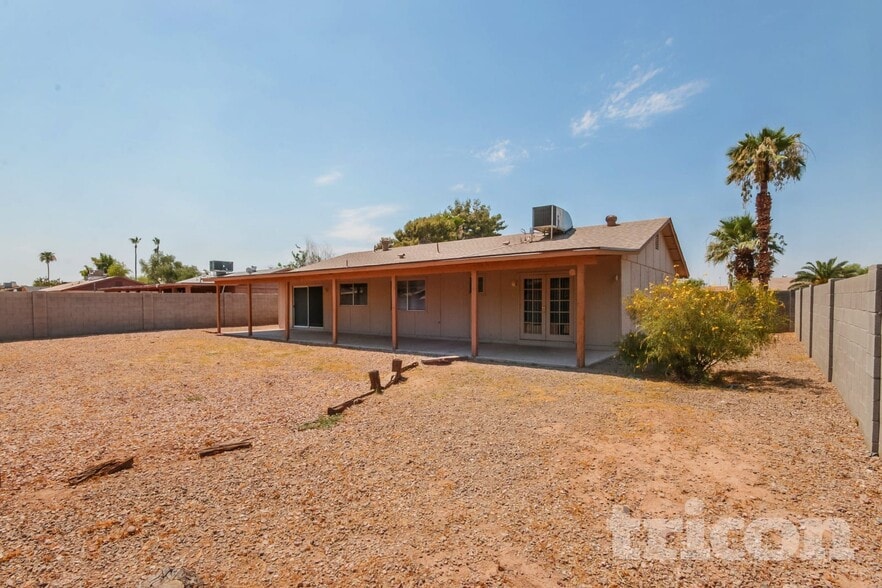 Building Photo - 7334 W Carol Ave