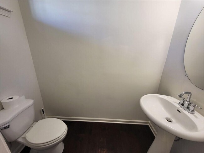 Building Photo - 5163 Madeline Pl