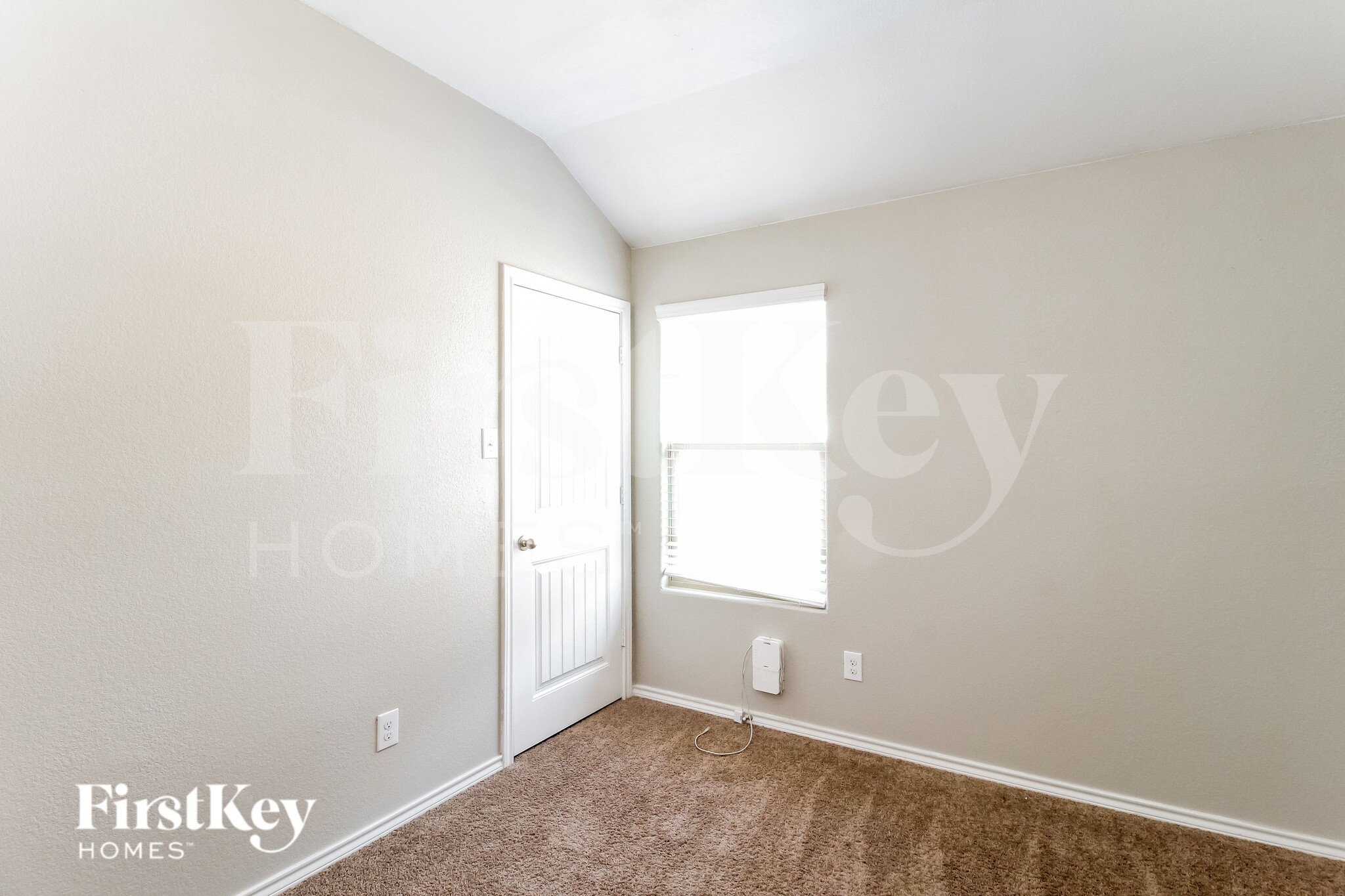 Building Photo - 303 Preakness Ln