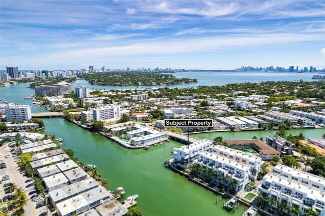 Building Photo - 31 N Shore Dr