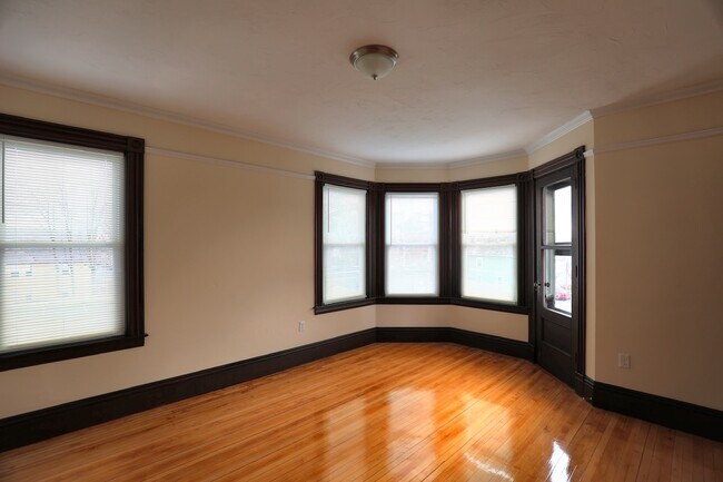 Building Photo - 60 Congress St