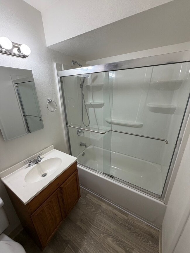 Building Photo - 3BR/2BA House in Rolando Village with 2 car garage, new paint and new carpet & flooring, Availabl...