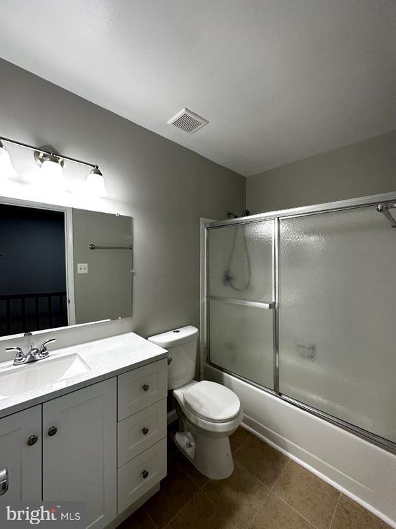 Building Photo - 8121 Fenwick Ct