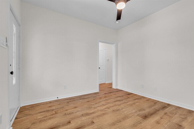 Building Photo - 3441 McGowen St