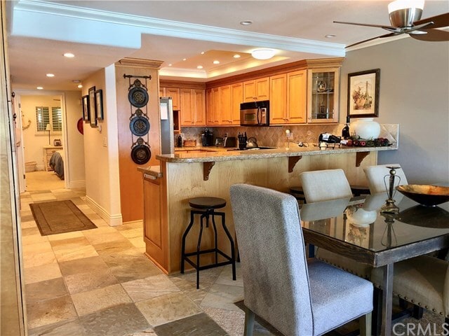 Building Photo - 423 Avenida Granada