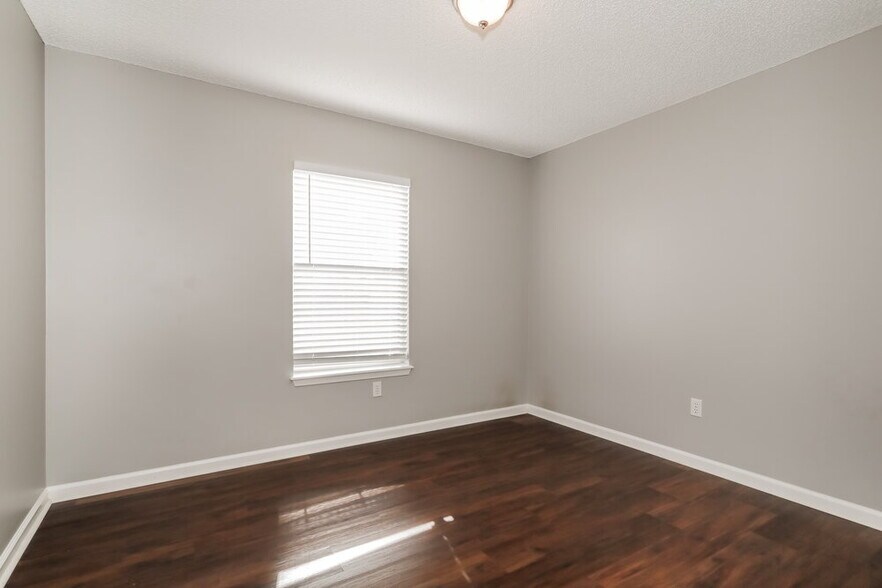 Building Photo - 3532 Citation Dr