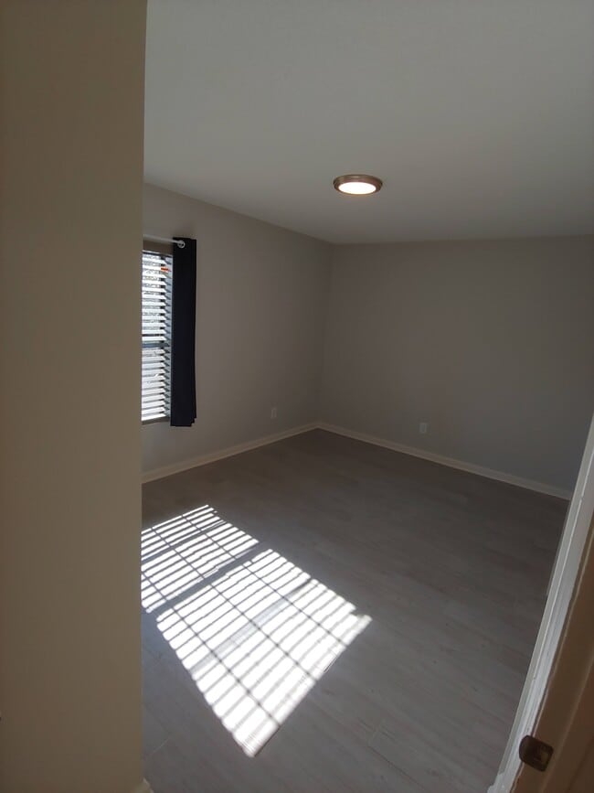 Building Photo - 2339 Walden Dr