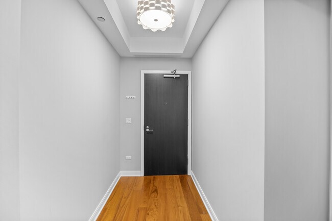 Building Photo - 60 E Monroe St