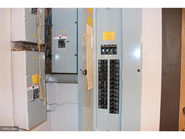 Building Photo - 215 Main St S