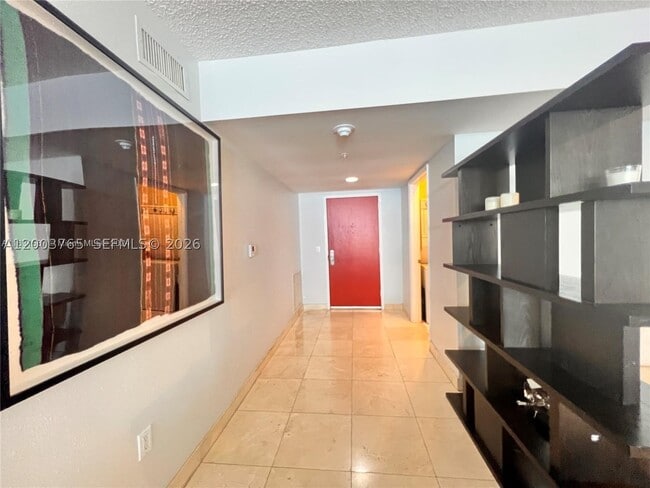 Building Photo - 16711 Collins Ave