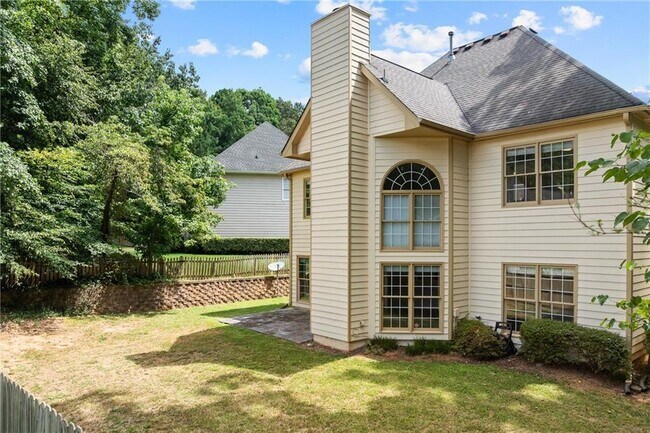 Building Photo - 2878 Calhoun Square