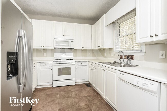 Building Photo - 4552 Spotted Pony Dr NW
