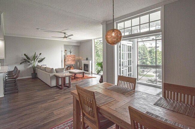 Building Photo - 130 26th St NW