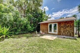 Building Photo - 4180 NW 5th Ave