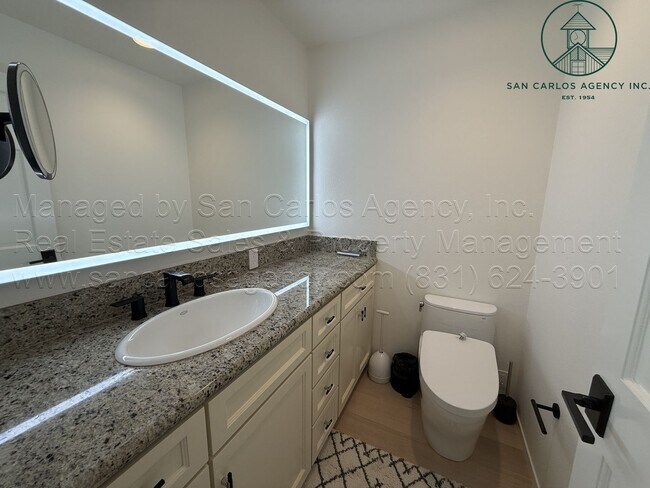 Building Photo - Newly Remodeled Spacious Three Bedroom Quail Lodge Home