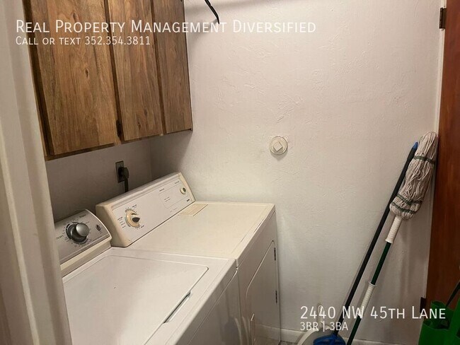 Building Photo - 2440 NW 45th Ln