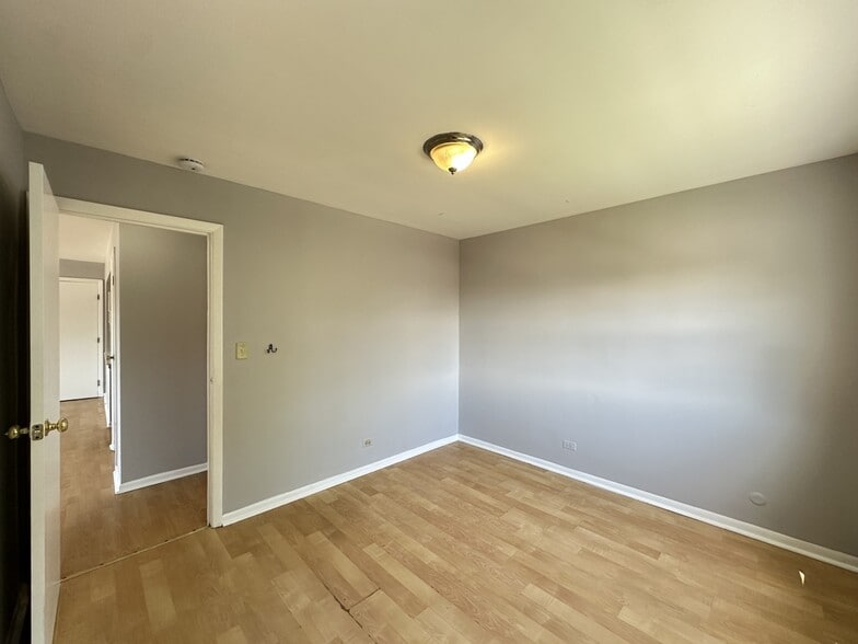 Building Photo - 4337 Prescott Ave