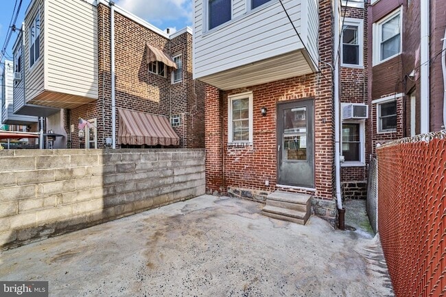 Building Photo - 3358 Livingston St