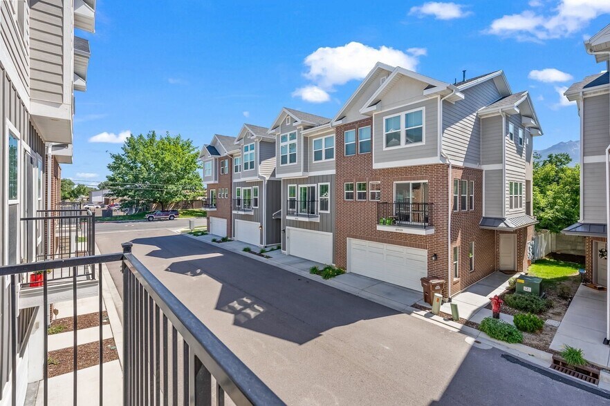 Building Photo - 8912 S 660 E