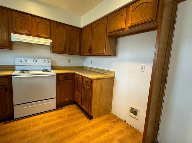 Building Photo - 128 W Terrace Ct