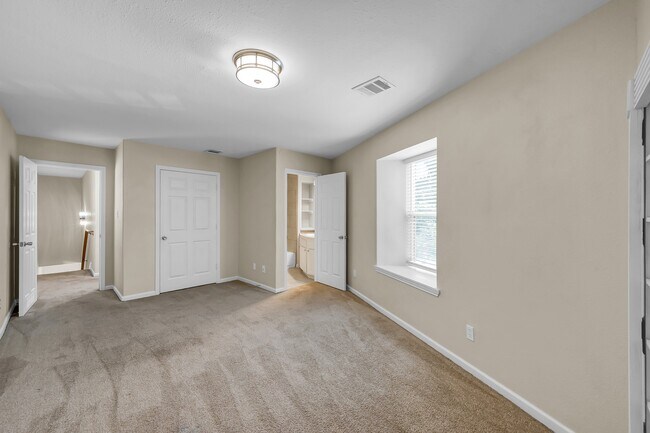 Building Photo - 16818 W Alderson