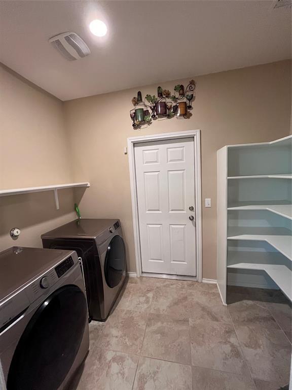 Building Photo - 12425 Calibri Ln